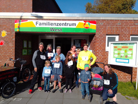 Gabi Willich und Imke Diefenbach-Janßen nahmen zusammen mit Eltern und Kindern beim Integrationslauf des Stadtsportbundes Wilhelmshaven teil