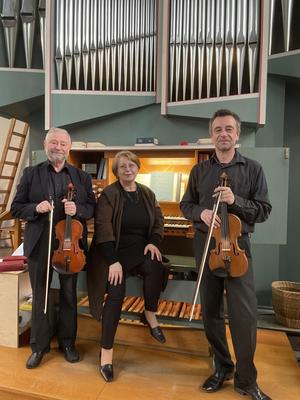 Trio Nachbar-Buslova